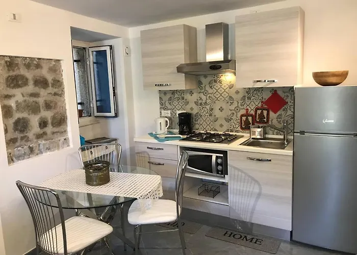 Hannette Cinqueterre Libeccio Манарола